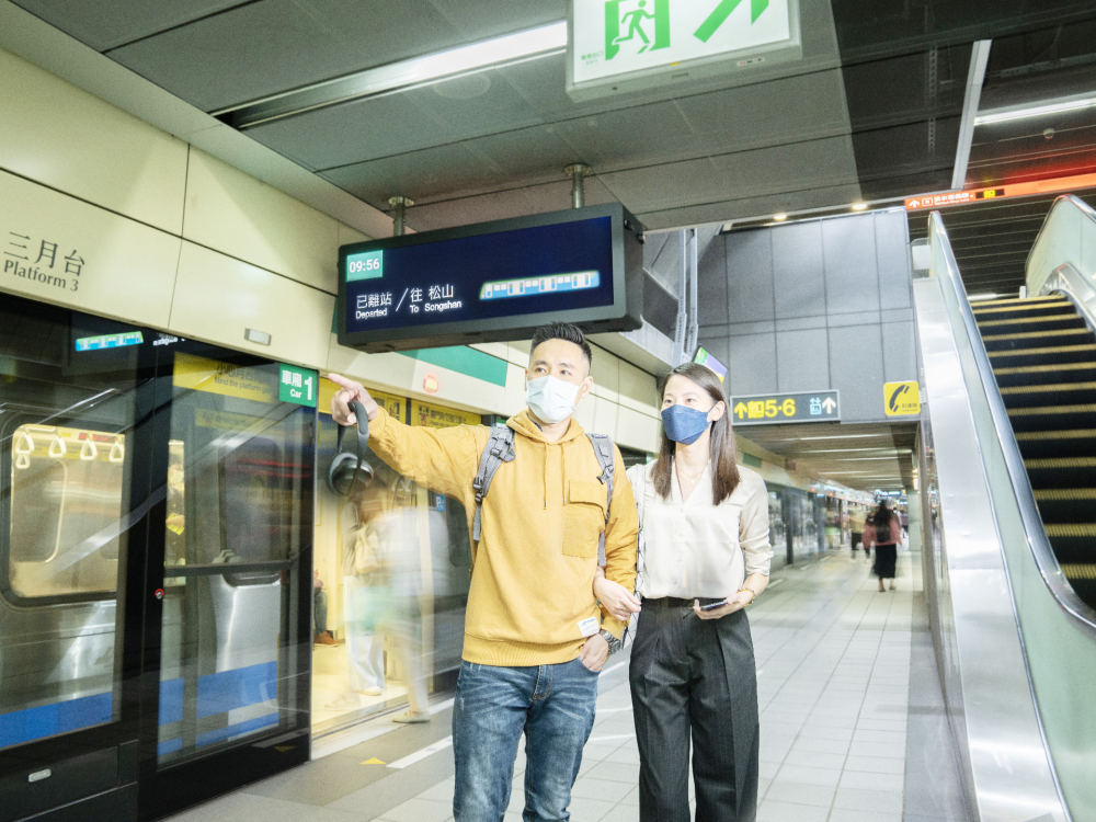 __֮uTARTAN@ʾ̨\ɽվԪLlͱc߮|ɫ̨\վµĶ܇վLò