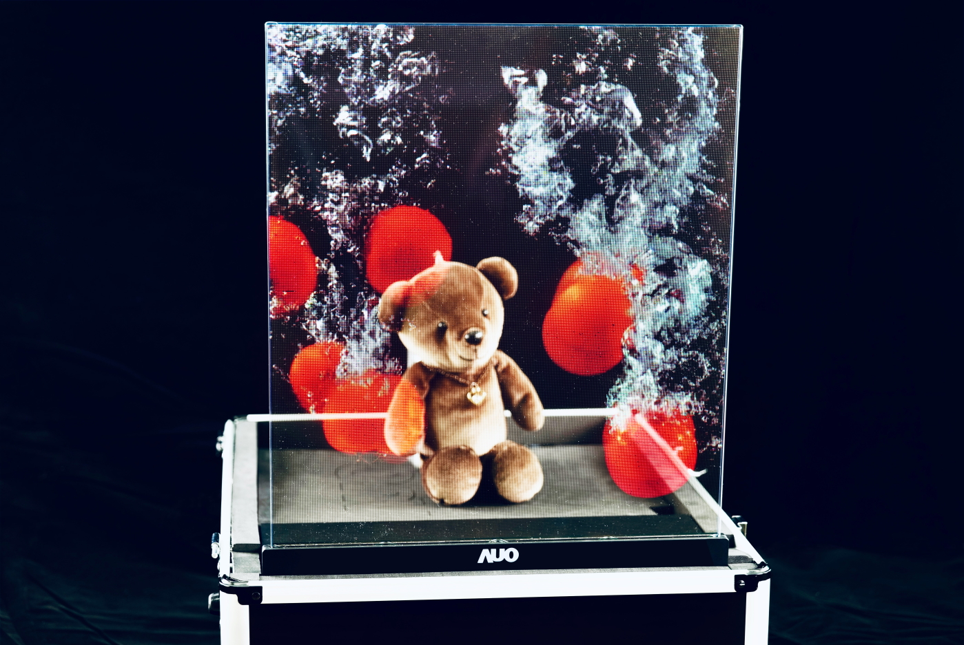 _IаlMicro LED͸@ʾ߂ߴ͸@ƴ֮ԣɑǻƄӡǻ̘IչʾȶԪ